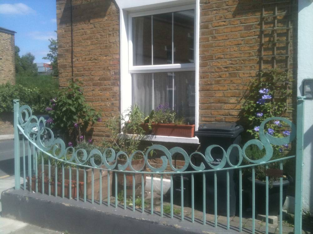 Feilden Road gate and fence SE24